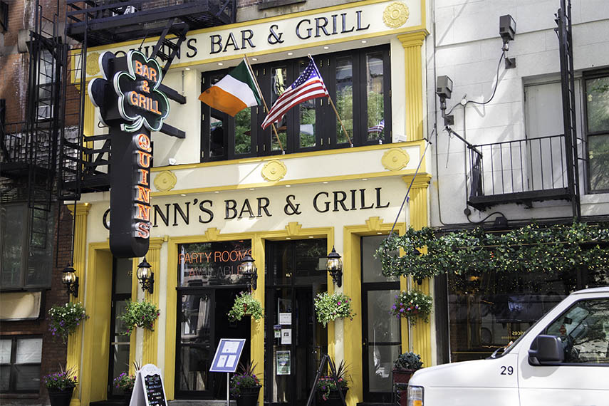 洋書『NEW BARS CAFES &PUBS IN ITALY』建築・店舗 The Brazen Tavern