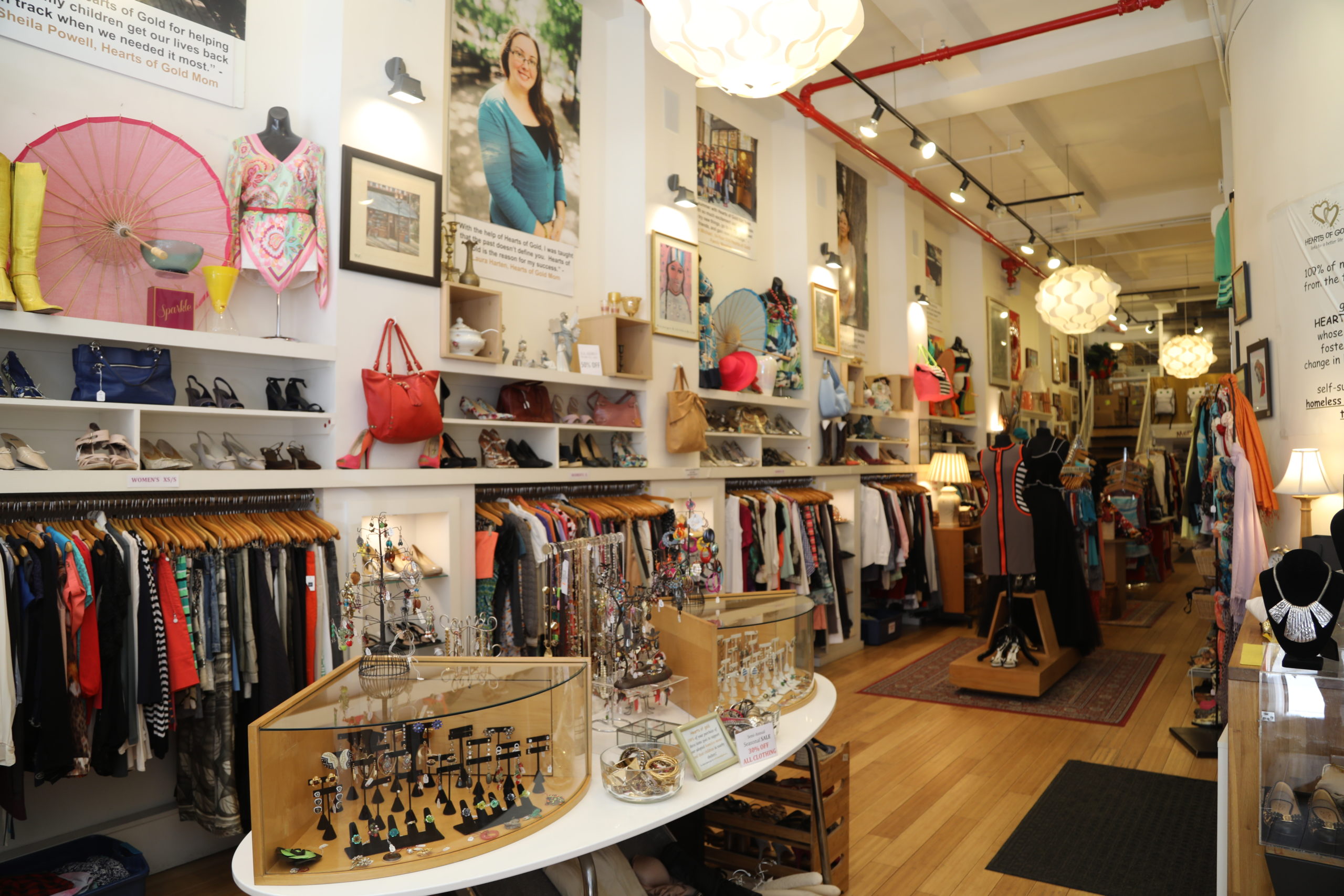 Women's vintage top clothing boutiques